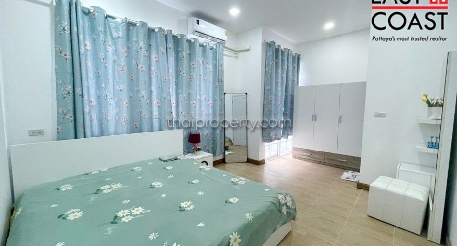For rent 4 bedrooms house in East Pattaya, Pattaya