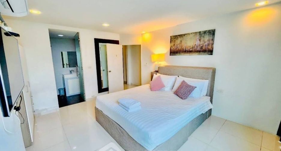 For sale 3 bedrooms condo in North Pattaya, Pattaya