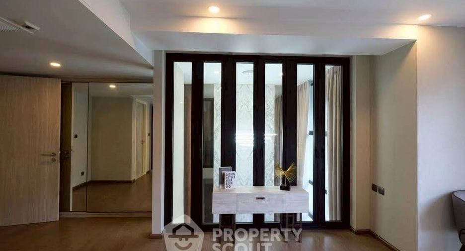 For sale 2 bedrooms condo in Pathum Wan, Bangkok