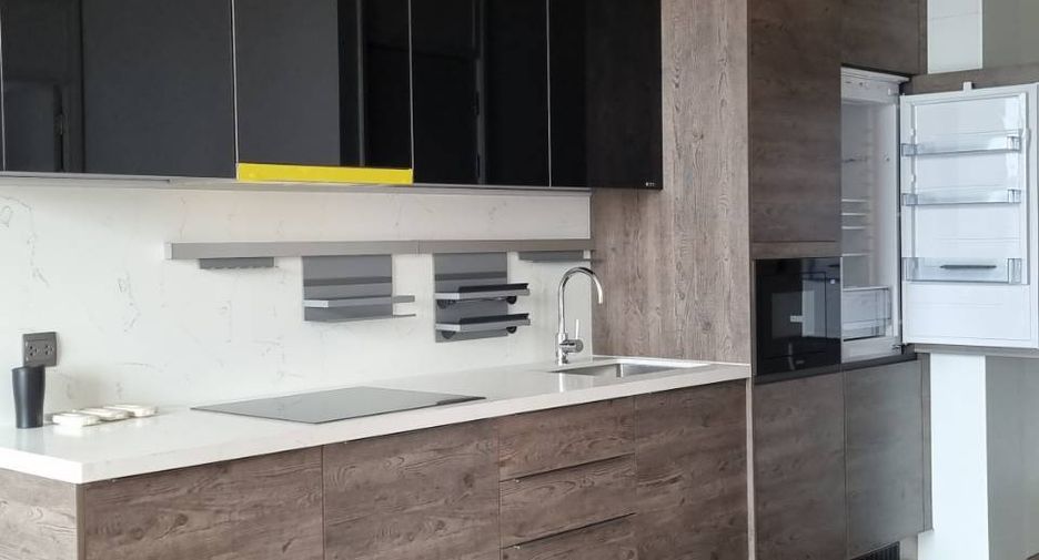 For rent 2 bedrooms condo in Pathum Wan, Bangkok