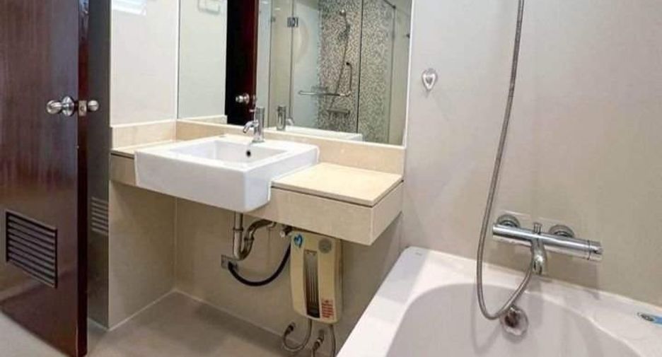 Condo en alquiler de 2 habitaciones en Pathum Wan, Bangkok