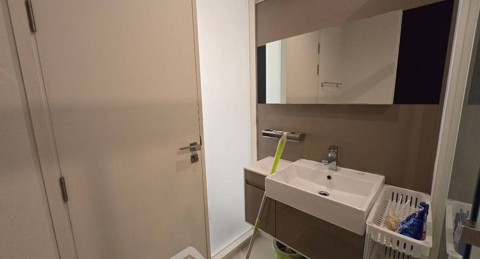 For sale 1 bed condo in Thon Buri, Bangkok