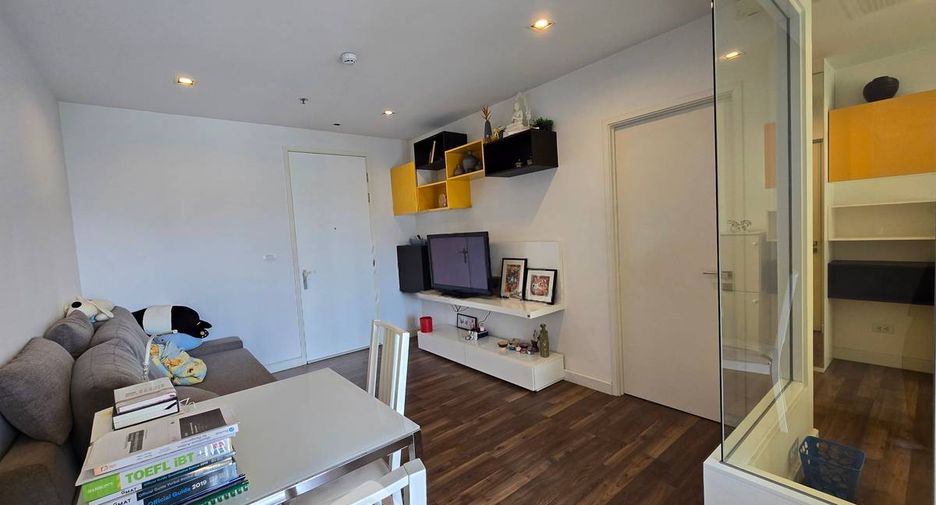 For sale 1 bed condo in Thon Buri, Bangkok