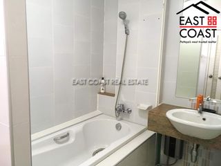 Casa en alquiler de 3 habitaciones en Bang Lamung, Chonburi