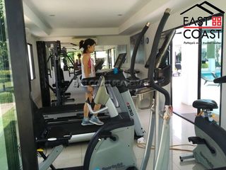 Casa en alquiler de 3 habitaciones en Bang Lamung, Chonburi