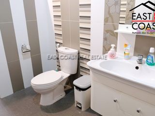 Haus zur Miete mit 3 Zimmer in Bang Lamung, Chonburi