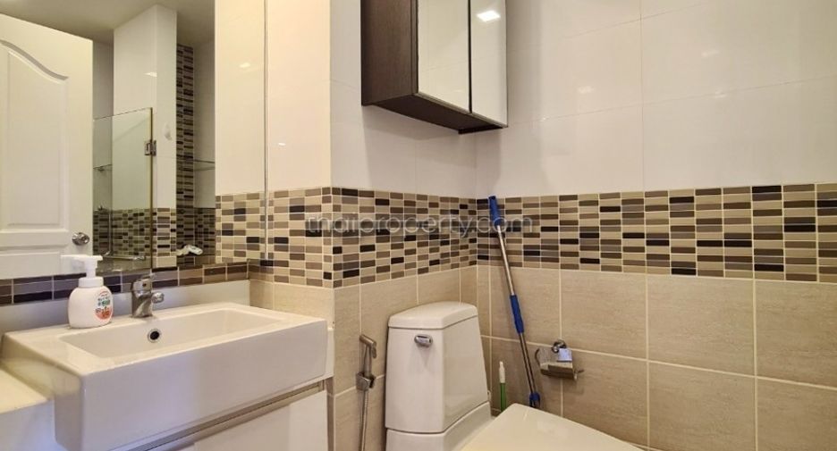 For rent 1 bed condo in Pratumnak, Pattaya