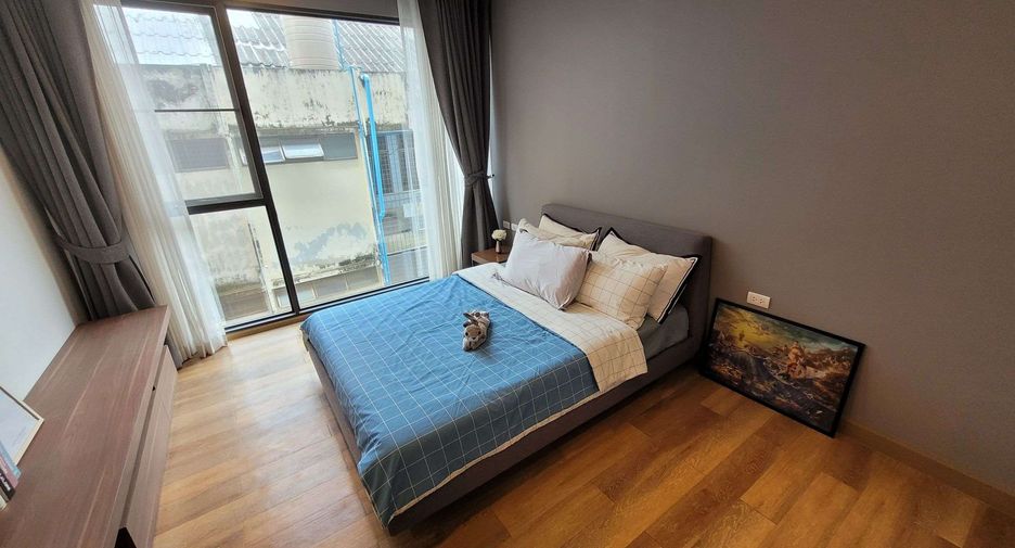 Wohnung zur Miete mit 3 Zimmer in Khlong Toei, Bangkok