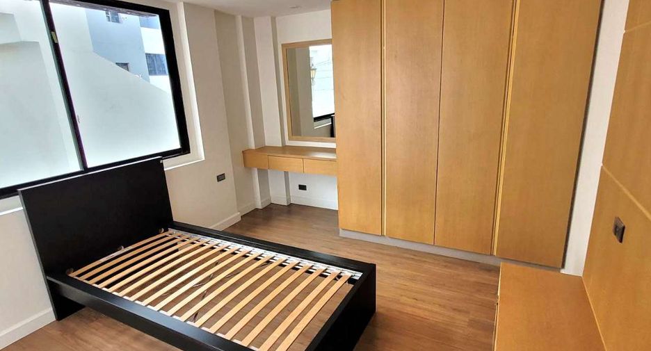 For rent 3 ベッドルーム condo in Watthana, Bangkok