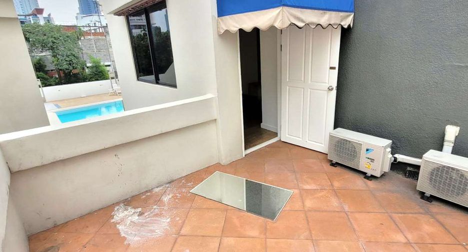 For rent 3 ベッドルーム condo in Watthana, Bangkok