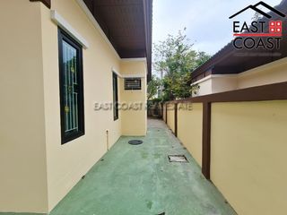 Casa en alquiler de 3 habitaciones en Bang Lamung, Chonburi