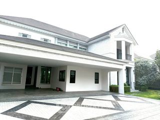 For rent 4 bedrooms house in Lat Krabang, Bangkok