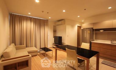 For rent 2 bedrooms condo in Phaya Thai, Bangkok