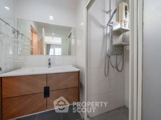For sale 2 bedrooms condo in Huai Khwang, Bangkok