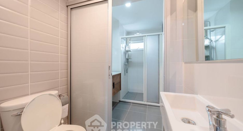 Condo en venta de 2 habitaciones en Huai Khwang, Bangkok