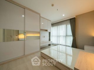 For sale 2 bedrooms condo in Huai Khwang, Bangkok