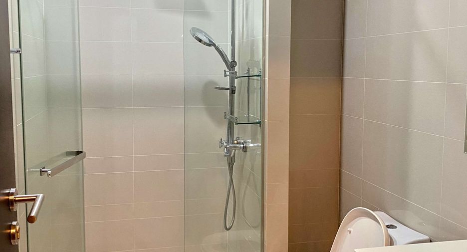 For rent and for sale 2 bedrooms condo in Pathum Wan, Bangkok