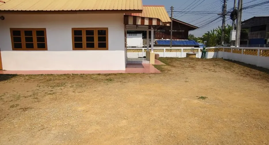 For sale 4 bedrooms house in Mueang Phrae, Phrae