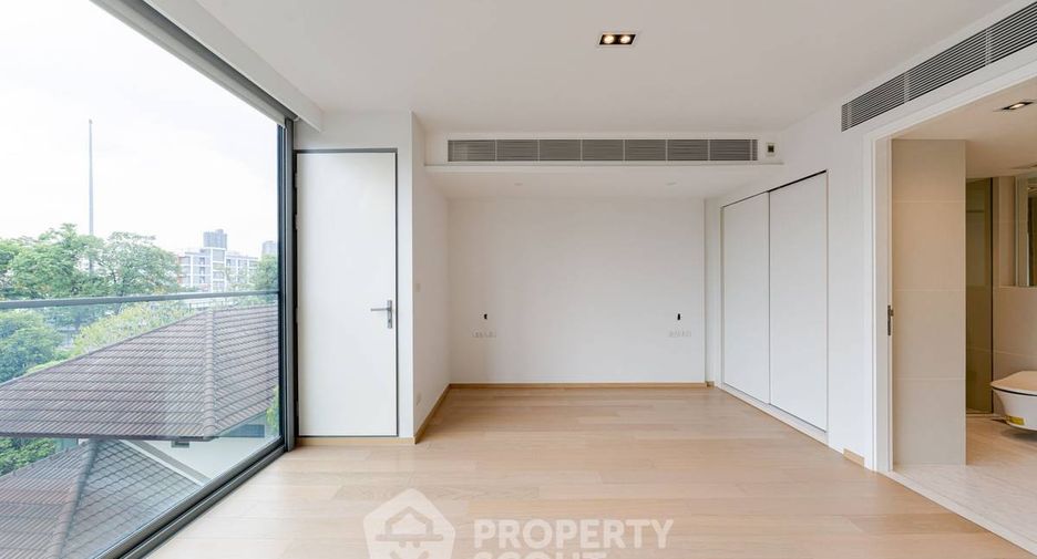 For sale 1 bed condo in Watthana, Bangkok