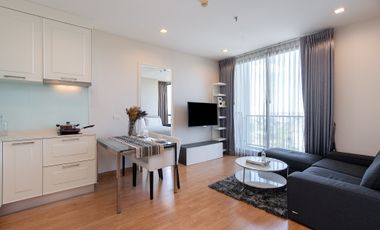 For rent 2 bedrooms condo in Phra Khanong, Bangkok