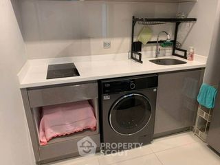 For sale 1 bed condo in Huai Khwang, Bangkok