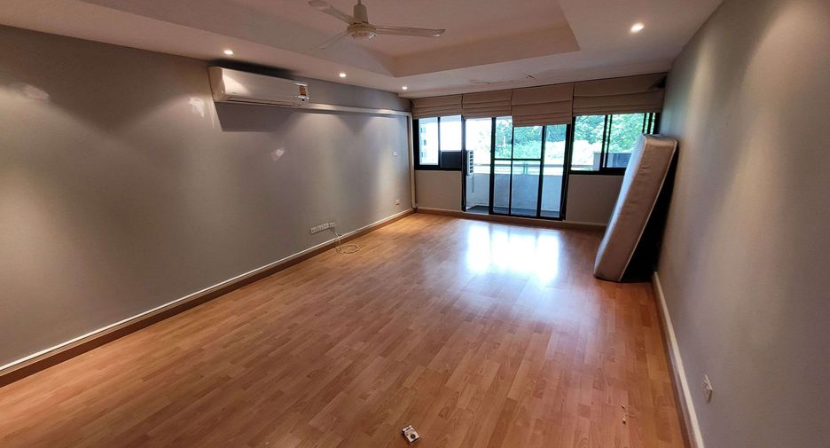 Wohnung zur Miete mit 3 Zimmer in Khlong Toei, Bangkok