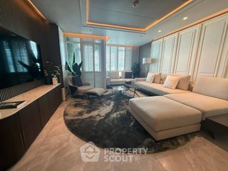 For sale 6 bedrooms condo in Pathum Wan, Bangkok