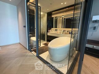 For sale 6 bedrooms condo in Pathum Wan, Bangkok