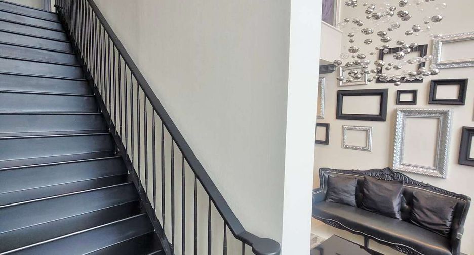 For rent and for sale 1 bed condo in Khlong Toei, Bangkok