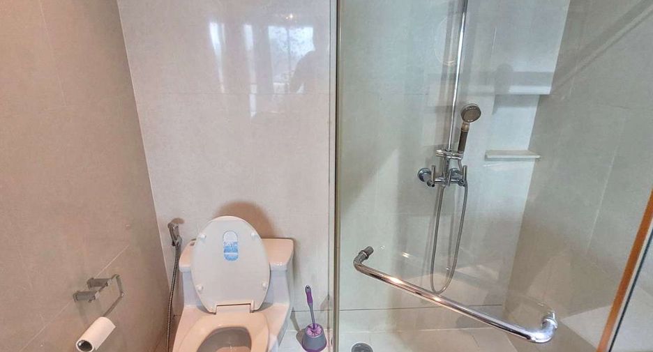 For rent and for sale 1 bed condo in Khlong Toei, Bangkok