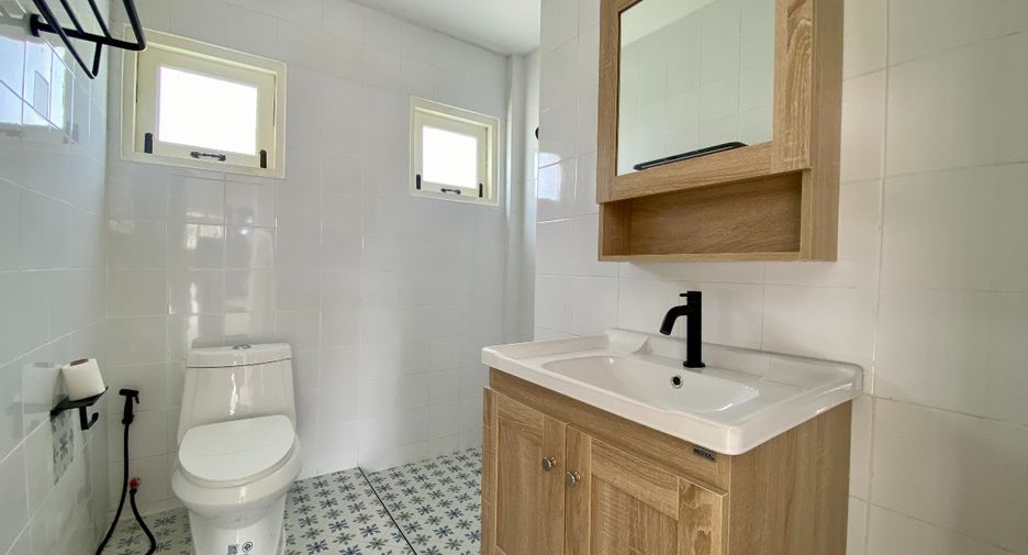 For sale 2 bedrooms house in East Pattaya, Pattaya