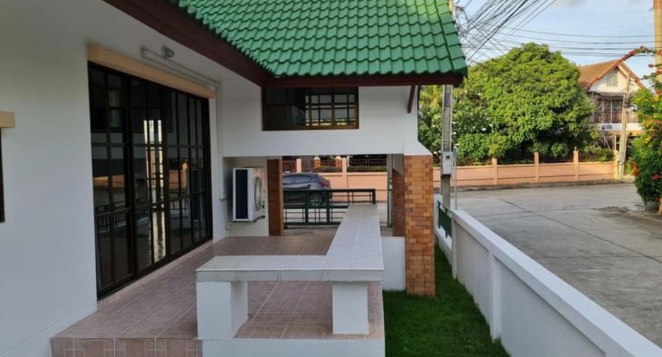 For sale 2 bedrooms house in East Pattaya, Pattaya