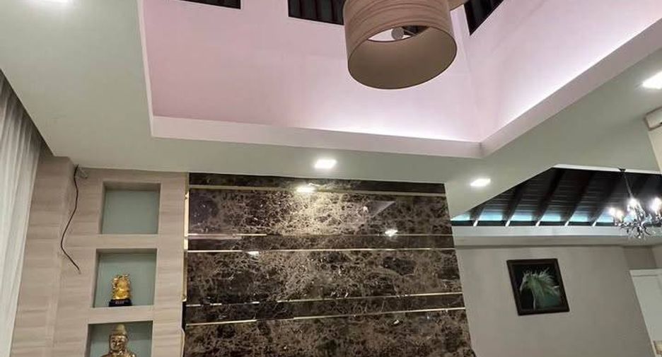 For rent 3 bedrooms house in East Pattaya, Pattaya
