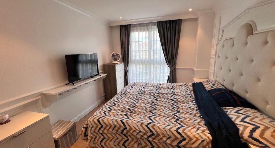 For sale 3 bedrooms condo in Jomtien, Pattaya