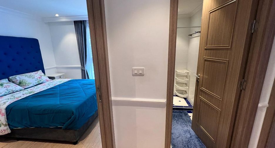 For sale 3 bedrooms condo in Jomtien, Pattaya