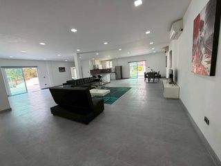 Casa en venta de 6 habitaciones en Bang Lamung, Chonburi