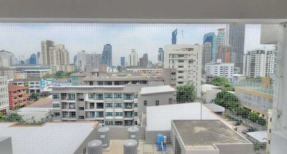 Condo en alquiler de 3 habitaciones en Watthana, Bangkok