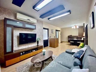 Продажа 2 спальни дом в Si Racha, Чонбури