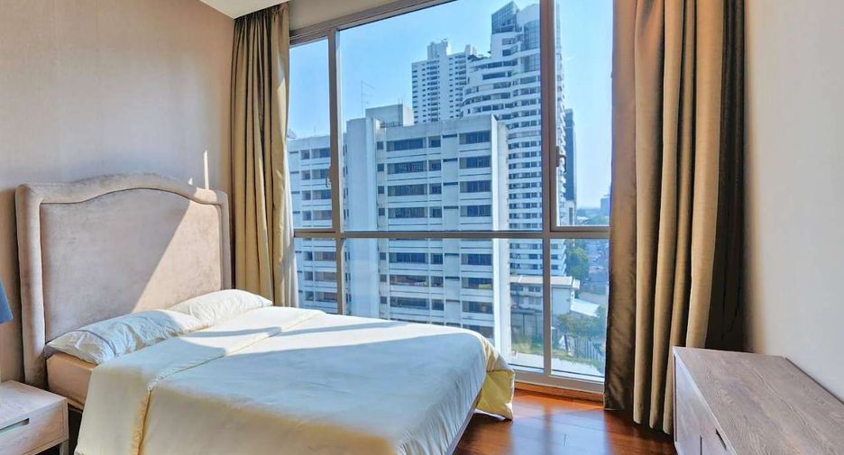 For rent and for sale 2 bedrooms condo in Watthana, Bangkok