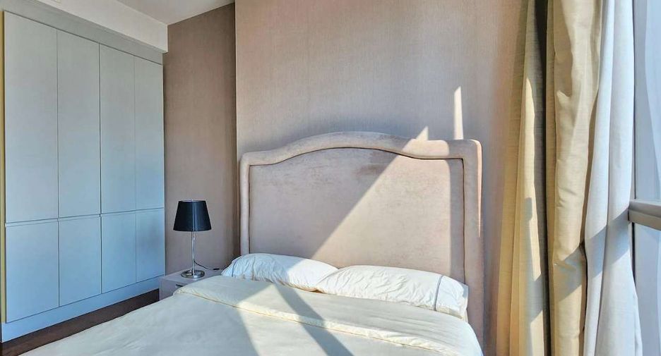 For rent and for sale 2 bedrooms condo in Watthana, Bangkok
