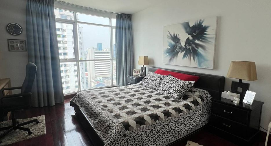 À vendre 3 chambres condo à Watthana, Bangkok