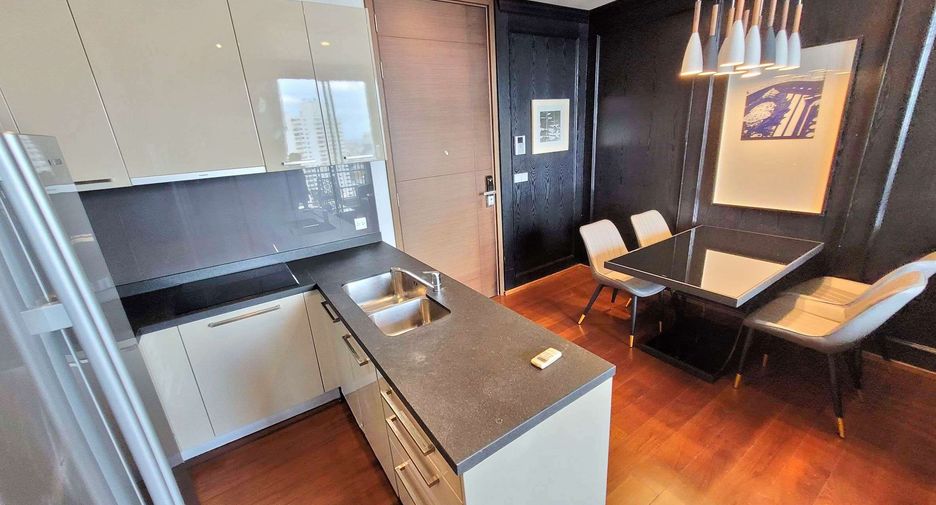 Wohnung zur Miete und zum Kauf mit 2 Zimmer in Watthana, Bangkok