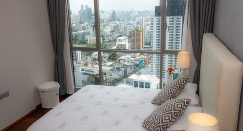 For rent and for sale 2 bedrooms condo in Watthana, Bangkok