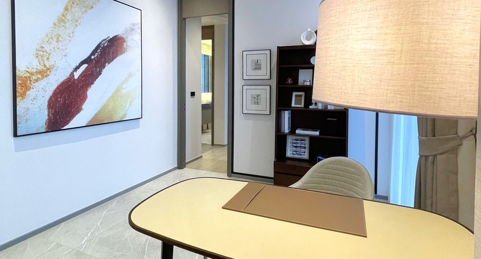 Condo en alquiler de 3 habitaciones en Khlong Toei, Bangkok
