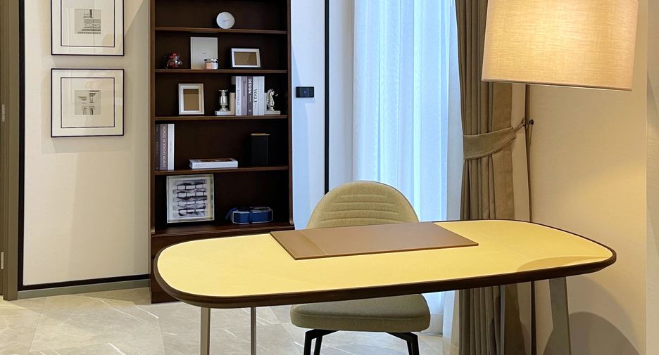 Condo en alquiler de 3 habitaciones en Khlong Toei, Bangkok