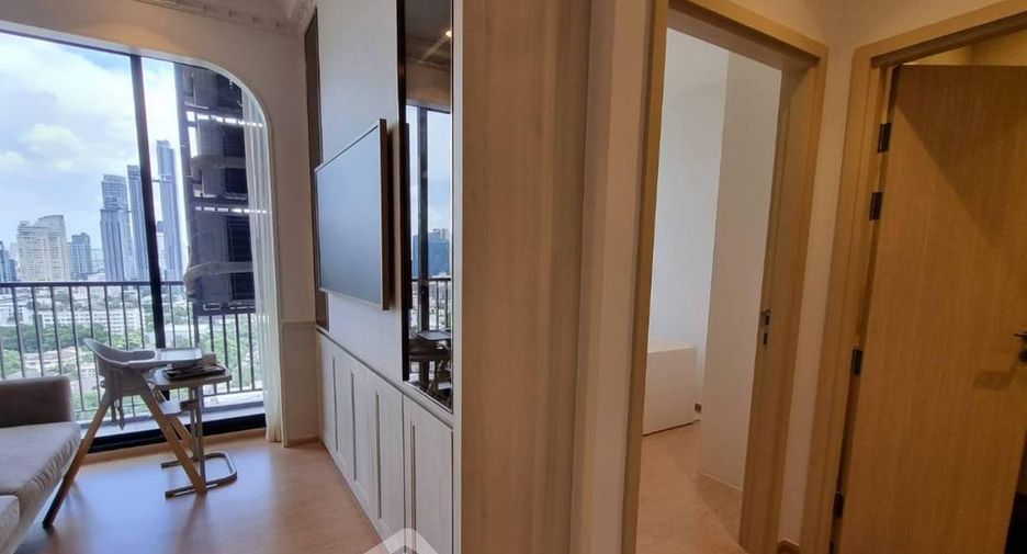 For rent 2 bedrooms condo in Watthana, Bangkok