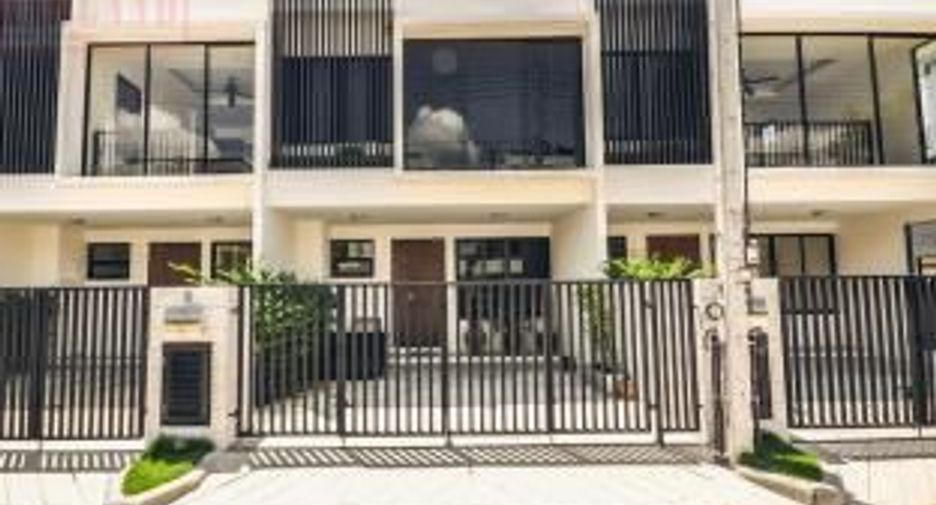 Reihenhaus zur Miete mit 3 Zimmer in Thalang, Phuket