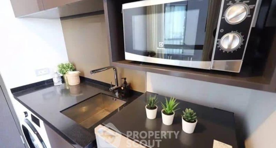 For rent 1 bed condo in Khlong Toei, Bangkok