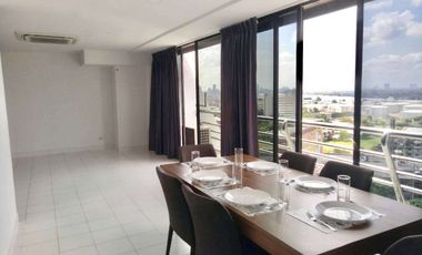 Wohnung zur Miete mit 3 Zimmer in Khlong Toei, Bangkok