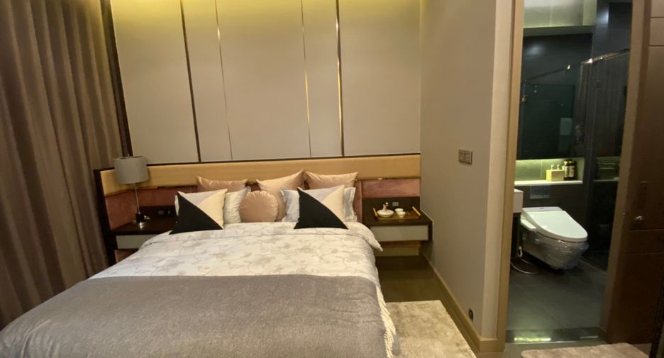 For rent and for sale 1 bed condo in Watthana, Bangkok